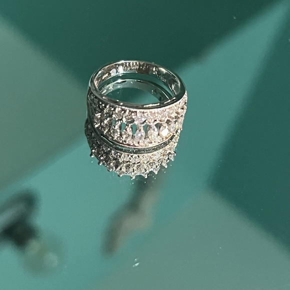 14k white gold with diamonds - Picture 2 of 2